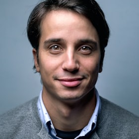 Portrait of Julien Perret, verified TradeDecode reader from Lausanne